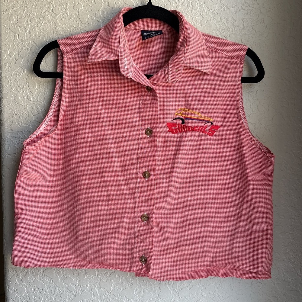 Vintage 90s Women M Cropped Shirt Red Gingham Sleeveless Button Up Raw Hem Retro